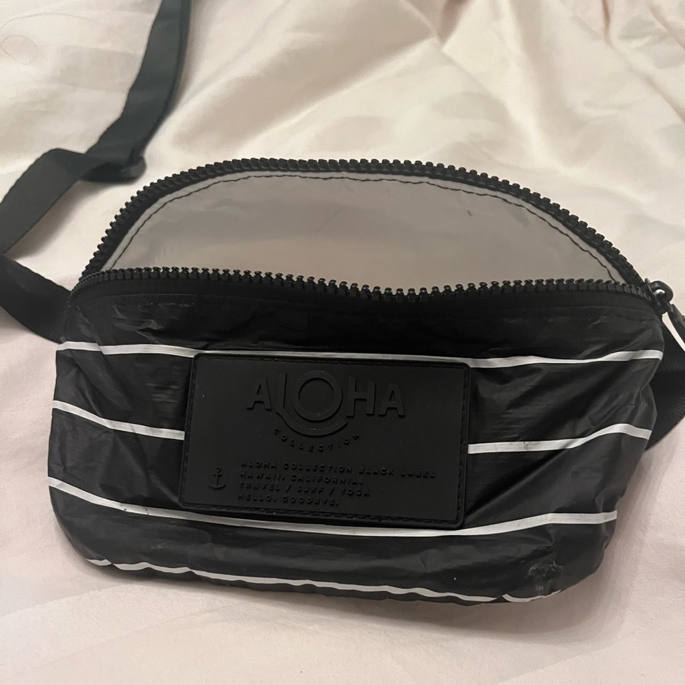 Aloha Collection Black Mini Hip Pak Fanny pack